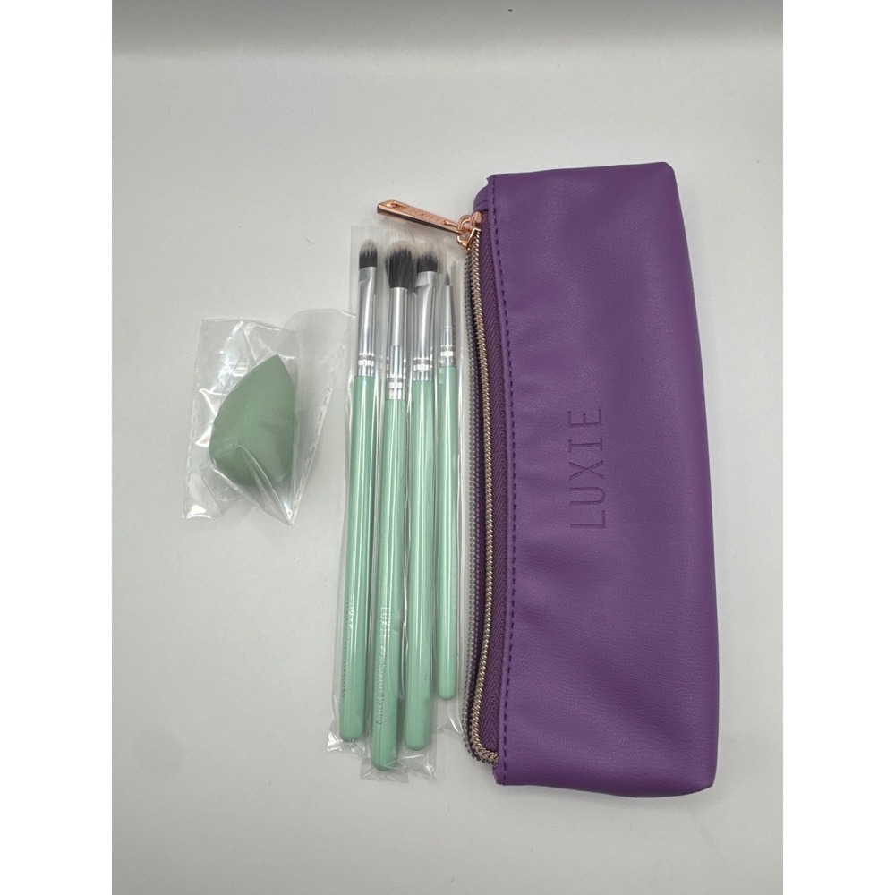 Luxie Eye Makeup Brush Set 4‎ Brushes Sponge and Purple Vegan Leather Pouch Mint